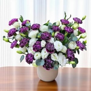 Luminous Lisianthus Blooms