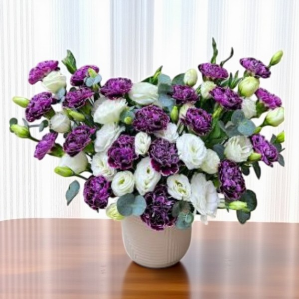 Luminous Lisianthus Blooms
